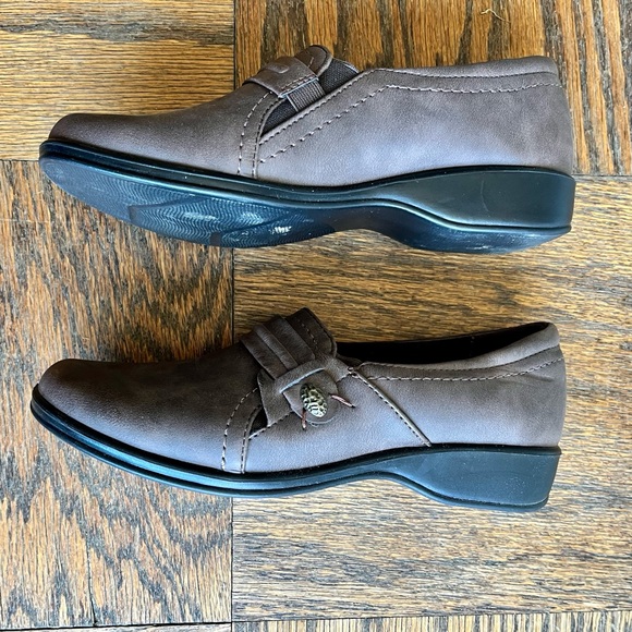 Brown Loafers - Picture 5 of 8